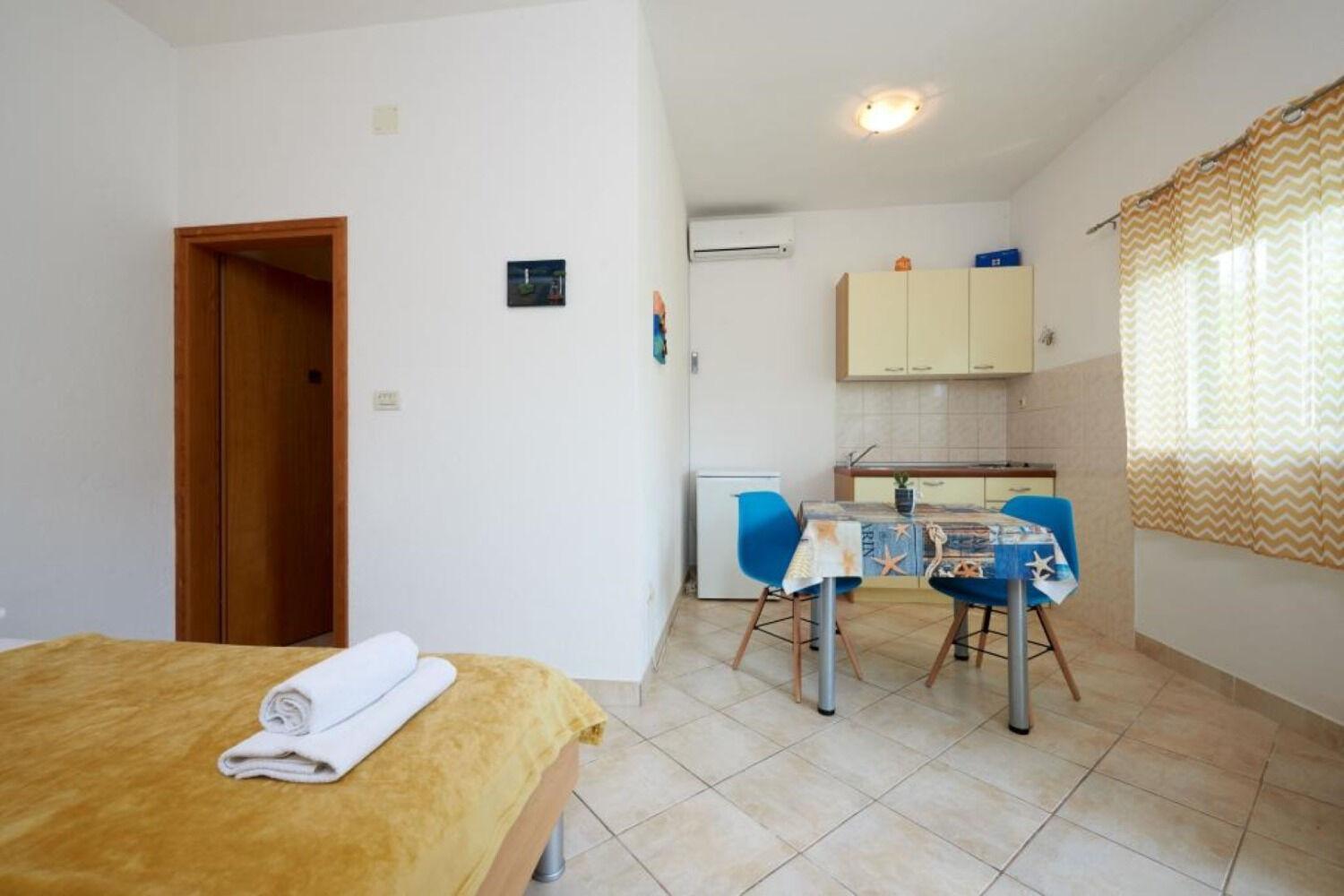 Apartments Mare - 30 M From Pebble Beach Seget Vranjica Esterno foto