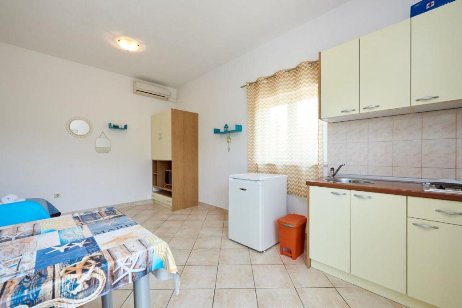 Apartments Mare - 30 M From Pebble Beach Seget Vranjica Esterno foto