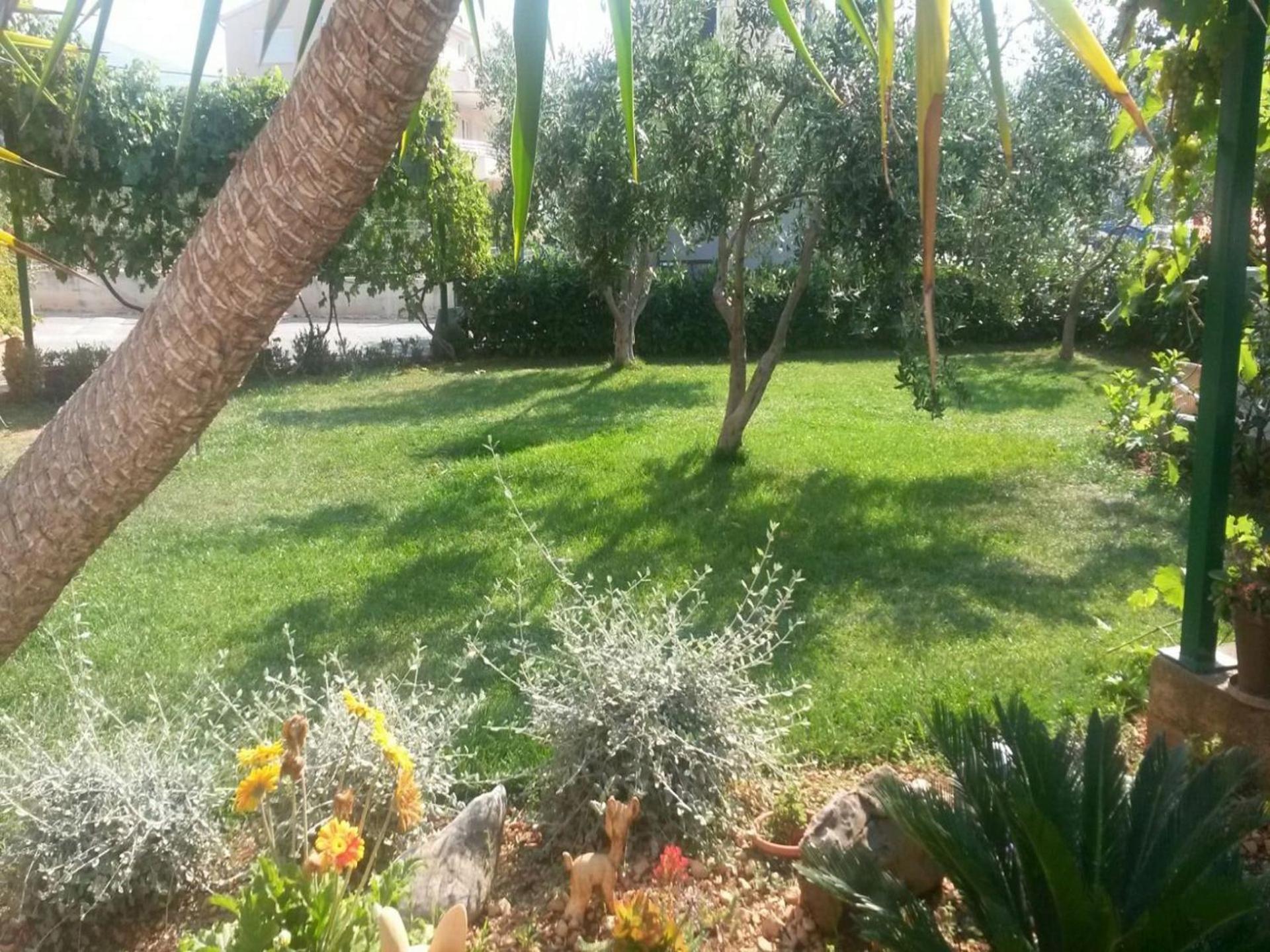 Apartments Mare - 30 M From Pebble Beach Seget Vranjica Esterno foto